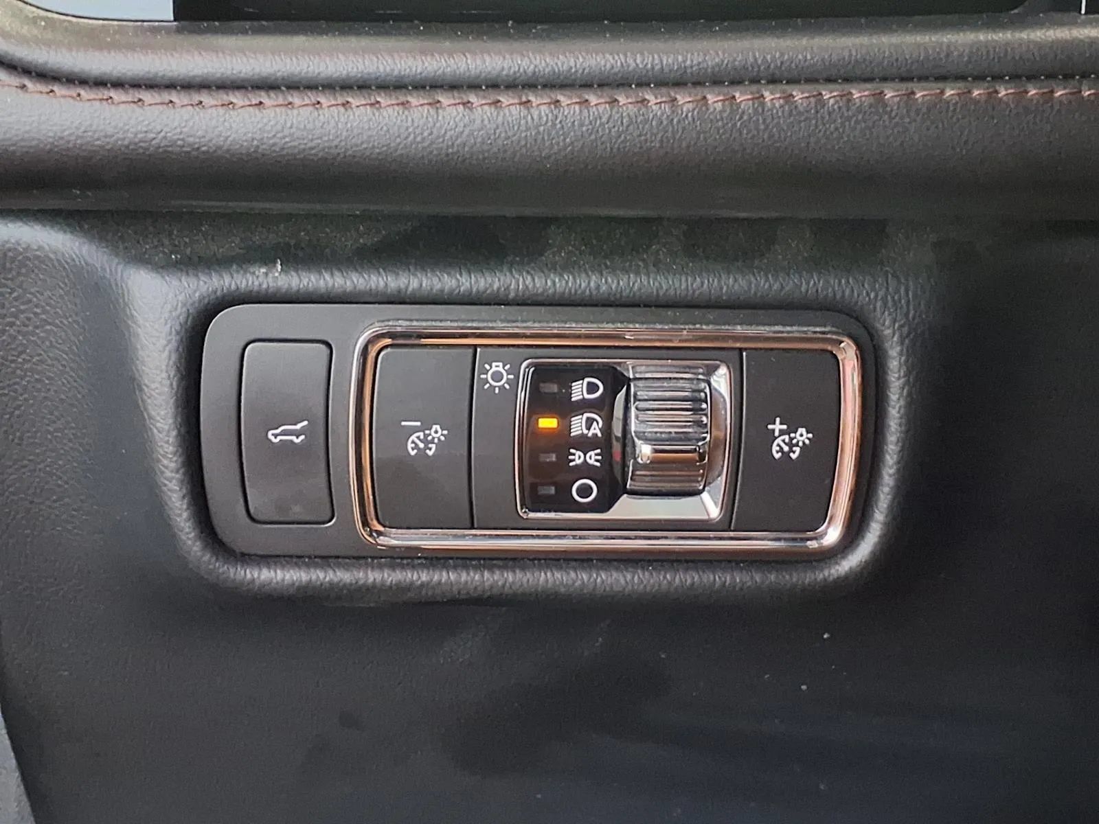 Used 2022 Lincoln Aviator AWD image 19