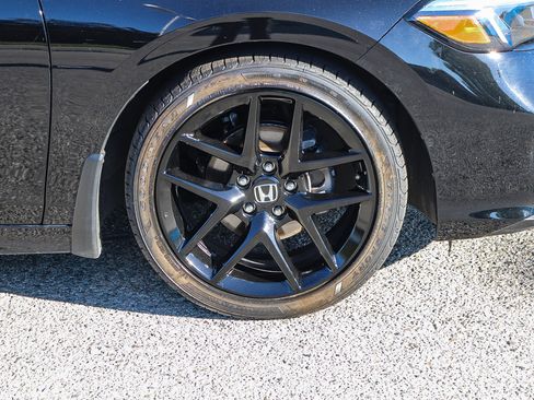 Used 2025 Honda Civic Sport image 12