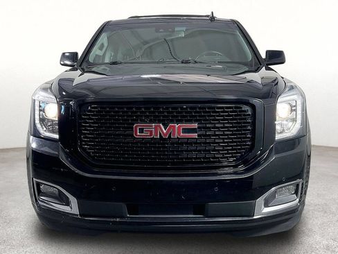 Used 2019 GMC Yukon XL SLT w/ Open Road Package AWD/4WD image 4