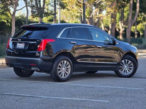 Used 2018 Cadillac XT5 Luxury w/ Driver Awareness Package FWD image 6