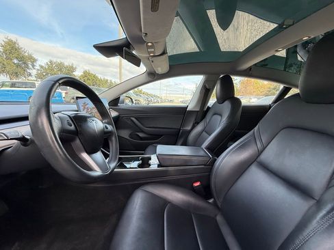Used 2018 Tesla Model 3 Long Range image 18