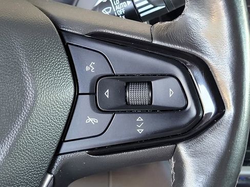 Used 2023 Chevrolet Bolt EUV Premier w/ Sun & Sound Package image 25