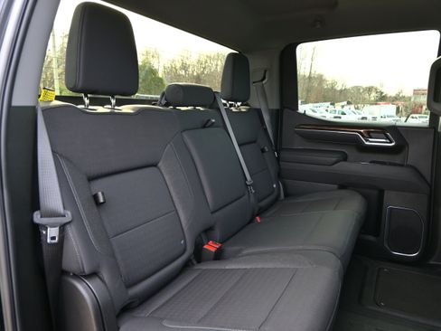 Used 2025 GMC Sierra 1500 Elevation image 11