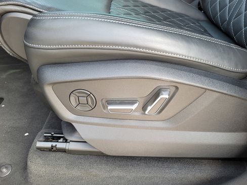 Used 2023 Audi SQ7 Premium Plus image 11