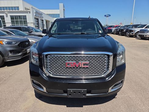 Used 2016 GMC Yukon Denali w/ Open Road Package AWD/4WD image 7