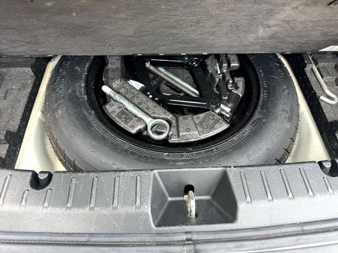 Used 2017 Subaru Crosstrek 2.0i Premium image 23