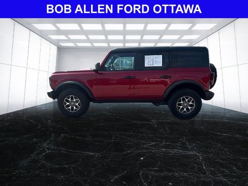 Used 2025 Ford Bronco Badlands AWD/4WD image 2