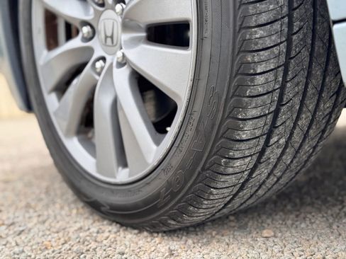 Used 2011 Honda Accord EX-L image 14