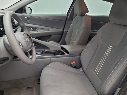Used 2023 Hyundai Elantra SEL FWD image 17