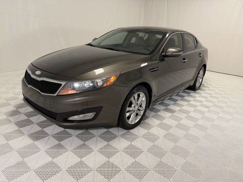 Used 2013 Kia Optima EX image 3