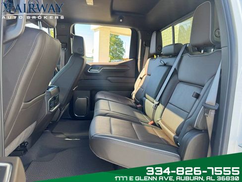 Used 2024 GMC Sierra 1500 Denali image 11
