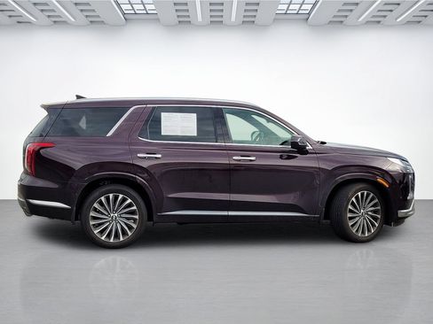 Certified 2025 Hyundai Palisade Calligraphy AWD/4WD image 3