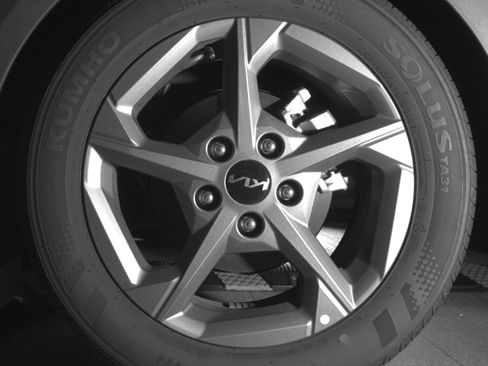 Used 2025 Kia K4 FWD image 14