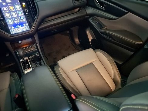 Used 2023 Subaru Ascent Onyx Edition image 27