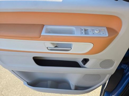 New 2025 Volkswagen ID. Buzz 1st Edition AWD/4WD image 10