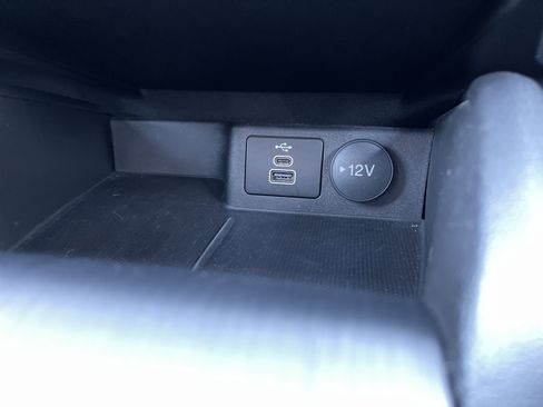 Used 2025 Ford Escape ST-Line image 28