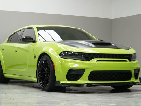 Used 2023 Dodge Charger SRT Hellcat w/ Harman/Kardon Audio Group image 4