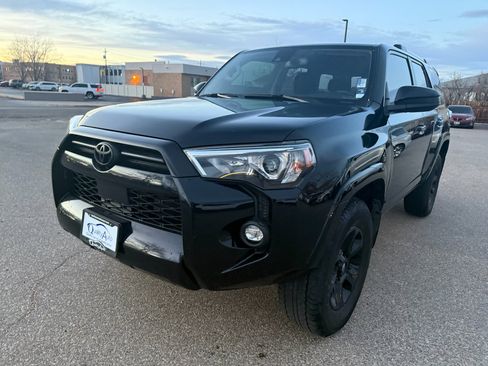 Used 2022 Toyota 4Runner SR5 image 2