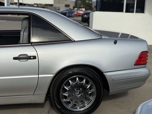 Used 1998 Mercedes-Benz SL 500 image 16