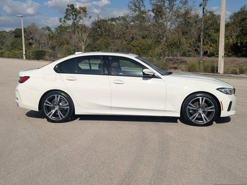 Used 2023 BMW 330i Sedan w/ Driving Assistance Package image 4