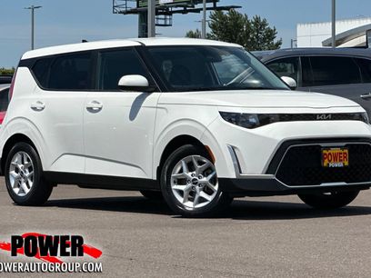 Used 2023 Kia Soul LX w/ LX Technology Package