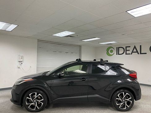 Used 2020 Toyota C-HR LE image 8