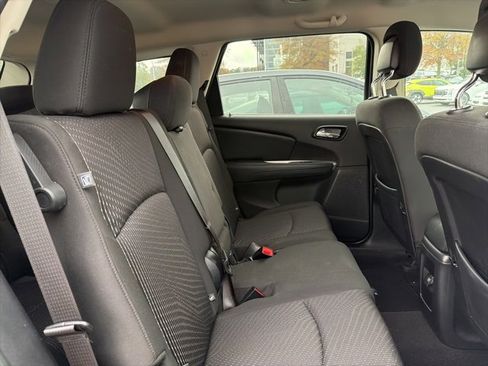 Used 2020 Dodge Journey SE w/ SE Popular Equipment Group image 22