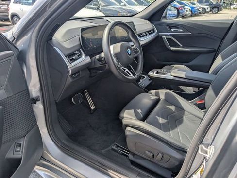 Used 2025 BMW X2 xDrive28i image 5