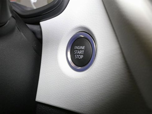 Used 2024 Toyota Corolla SE image 18