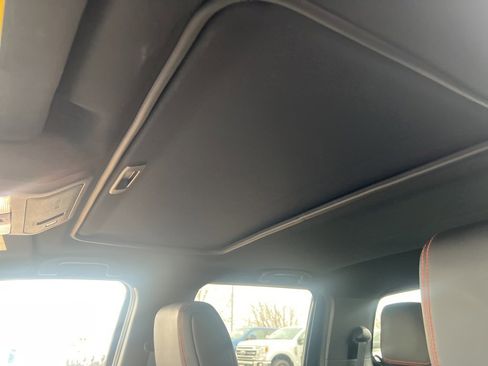 Used 2023 Nissan Frontier PRO-4X w/ Pro-4X Premium Package image 15