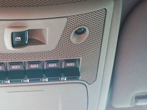 Used 2018 Ford F250 Lariat w/ Chrome Package image 35