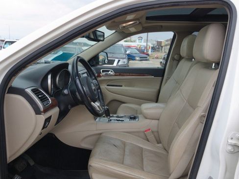 Used 2012 Jeep Grand Cherokee Limited w/ Luxury Group II AWD/4WD image 15