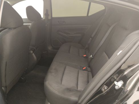 Used 2023 Nissan Altima 2.5 SV FWD image 18