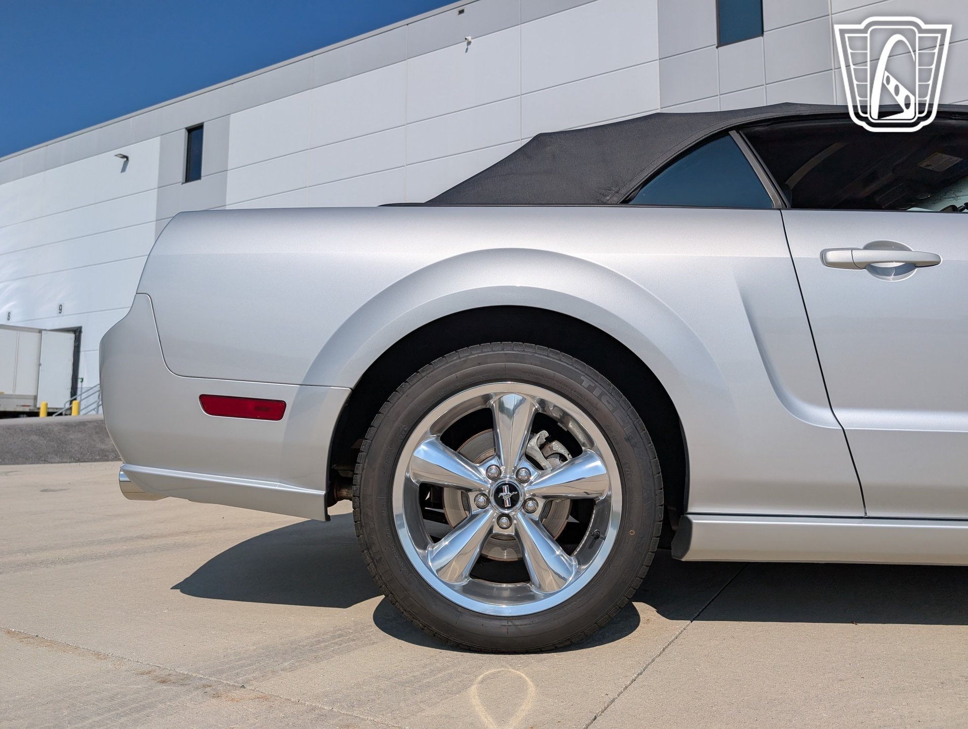 Used 2005 Ford Mustang GT RWD image 36