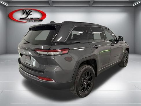 New 2026 Jeep Grand Cherokee Altitude RWD image 6
