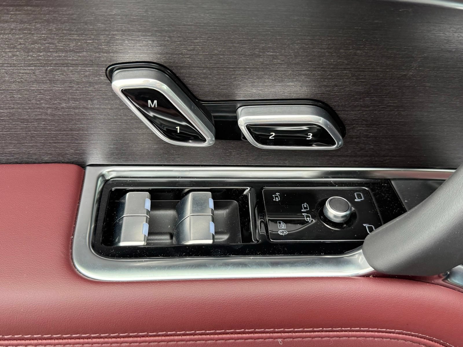 New 2026 Land Rover Range Rover SE AWD/4WD image 14