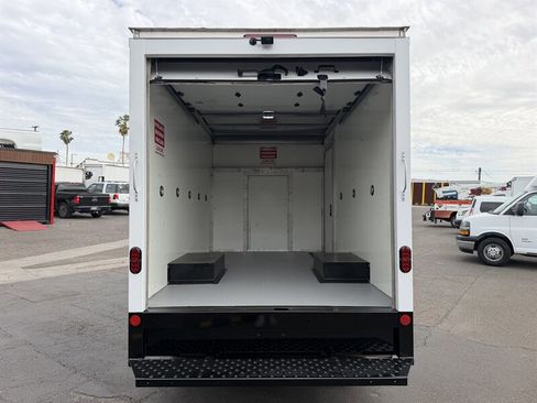 Used 2023 Ford Transit 350 DRW image 7