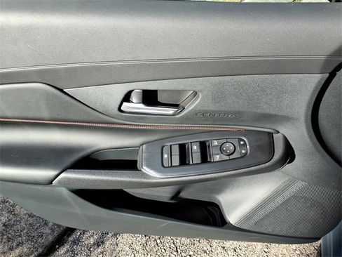 New 2026 Nissan Sentra SR image 4