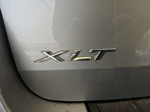 Used 2023 Ford Explorer XLT w/ Equipment Group 202A image 4