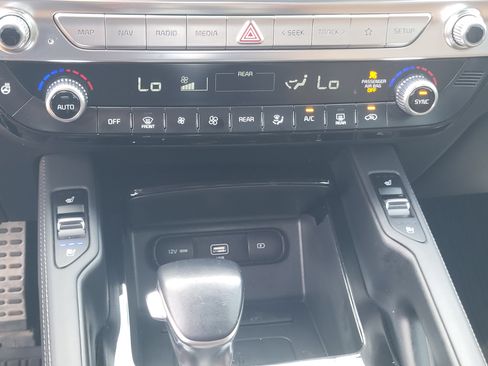 Used 2020 Kia Telluride SX w/ SX Prestige Package AWD/4WD image 20
