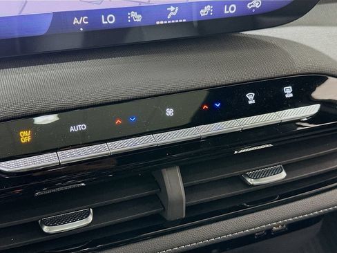 New 2026 Buick Enclave Sport Touring w/ Power Package FWD image 16