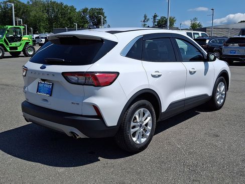Certified 2022 Ford Escape SE w/ Convenience Package AWD/4WD image 6