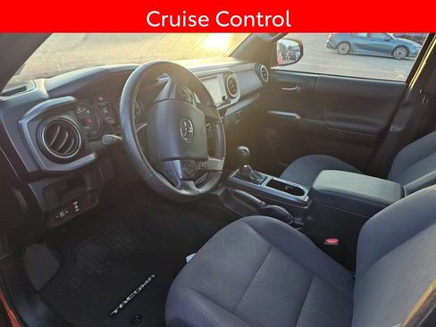 Used 2016 Toyota Tacoma TRD Off-Road w/ Towing Package AWD/4WD image 8