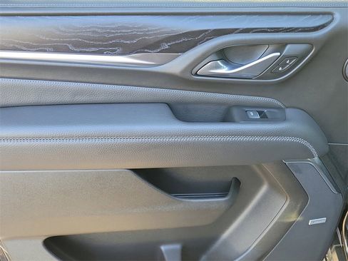 Used 2021 GMC Yukon XL Denali image 14