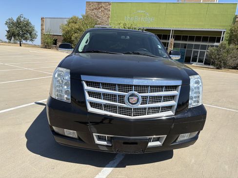 Used 2013 Cadillac Escalade Platinum image 8