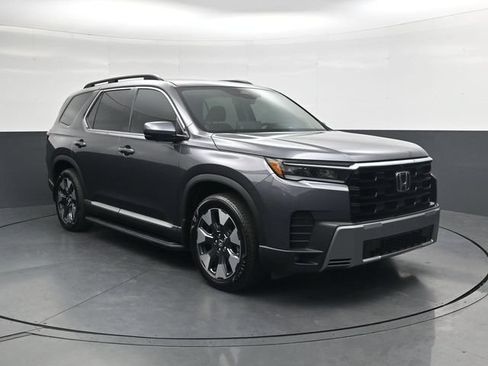Used 2026 Honda Pilot Elite image 2