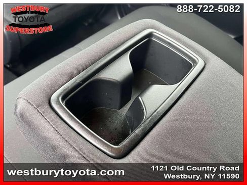 Used 2021 Toyota RAV4 LE AWD/4WD image 17