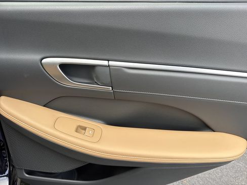 Used 2024 Hyundai Sonata Limited FWD image 16