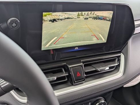 New 2026 Chevrolet TrailBlazer LT w/ Convenience Package FWD image 10