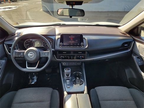 Used 2021 Nissan Rogue S image 23